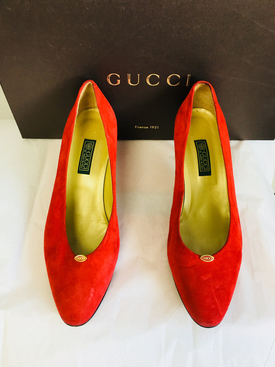 Gucci red sale suede pumps