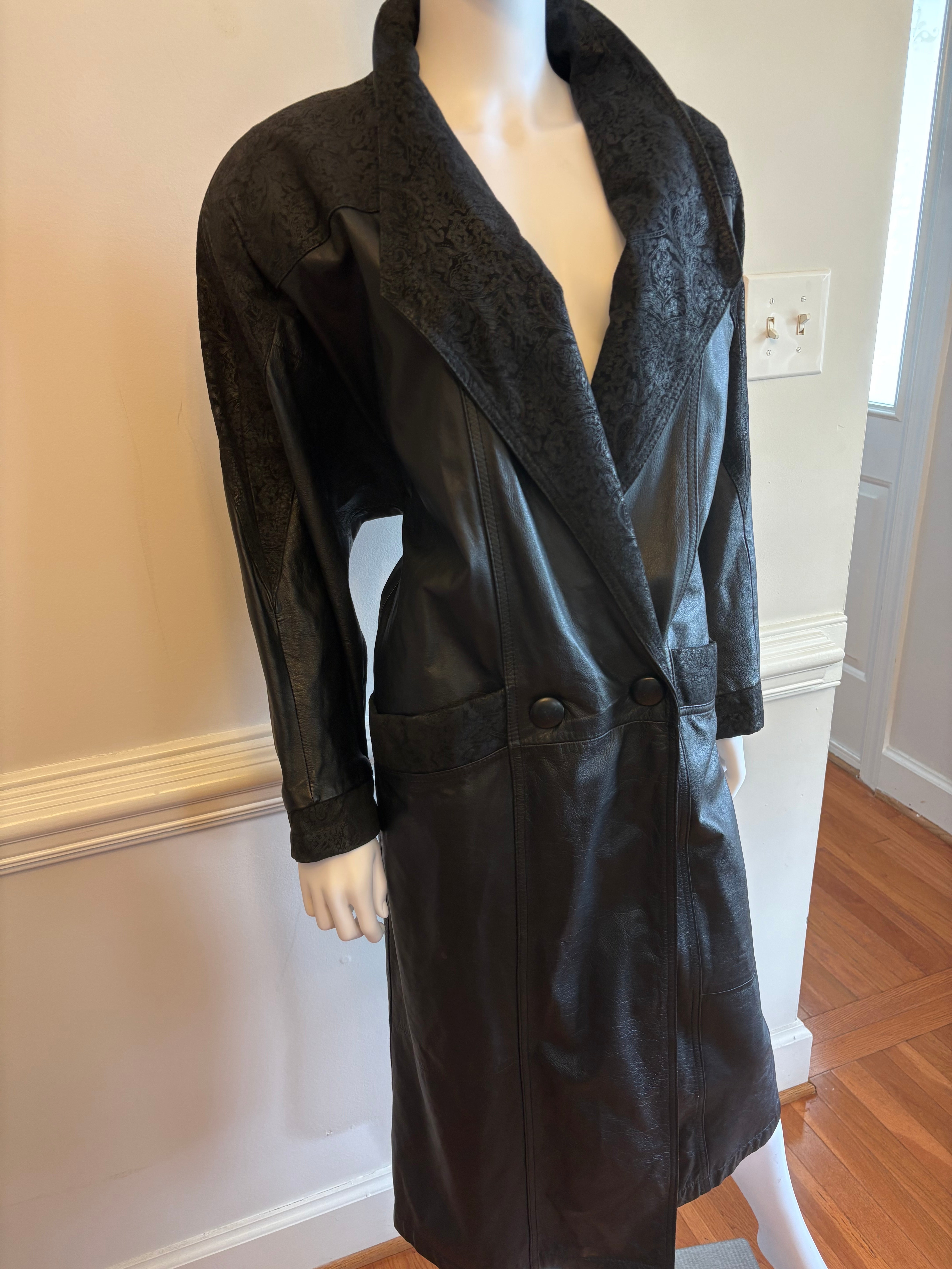 Chic Black Leather Women's Jacket