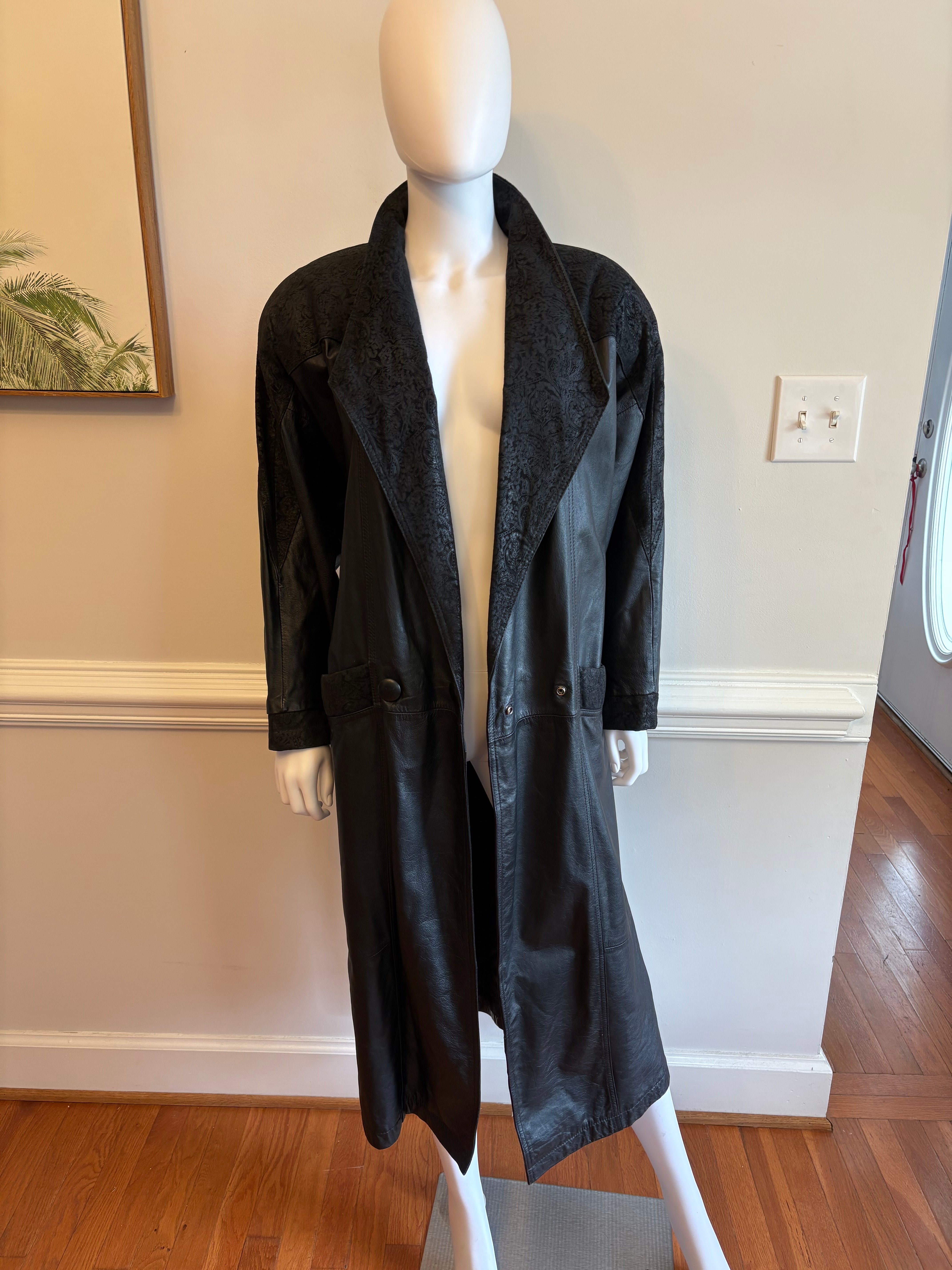 Chic Black Leather Women's Jacket