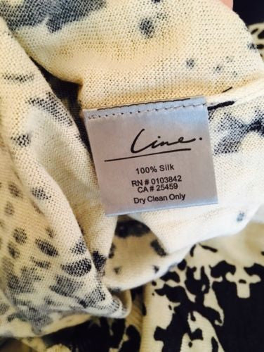 Line Sweater - Vanity's Vault